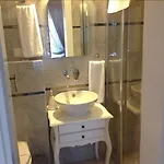 Simira
