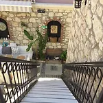 Simira Αλακάτι
