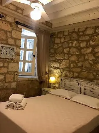Bed & Breakfast Simira Alaçatı
