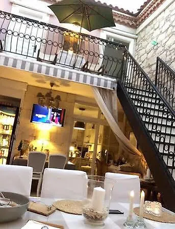 Simira Bed & Breakfast Alaçatı