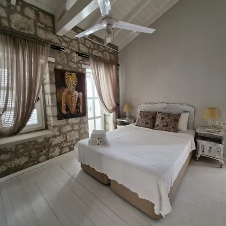 Simira Bed & Breakfast