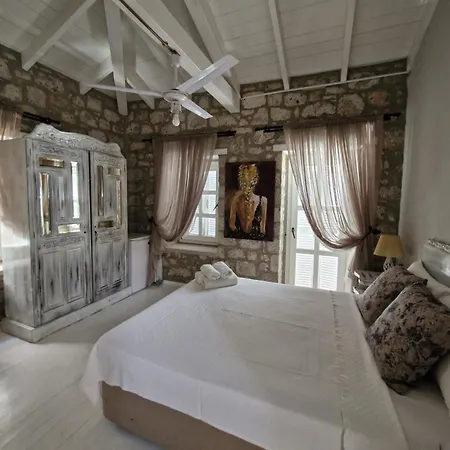 Bed & Breakfast Simira Alaçatı