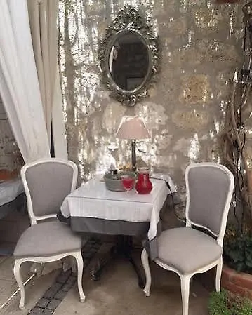 Simira Bed & Breakfast
